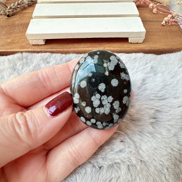 Beautiful Small Snowflake Obsidian Palm Stone - Picture 5 of 5